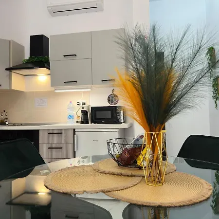 Daire Boho Luxe Terrace - Brand New & Terrace *