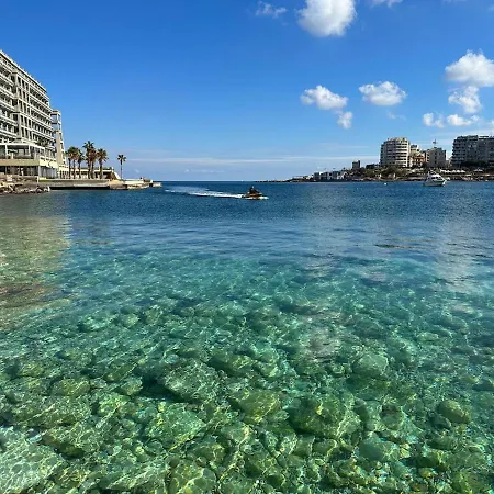 Boho Luxe Terrace - Brand New & Terrace