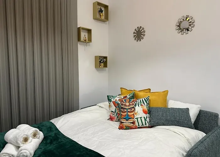 Boho Luxe Terrace - Brand New & Terrace Apartment Saint Julian's